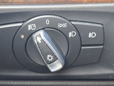 Used 2011 BMW 328i Convertible RWD image 33