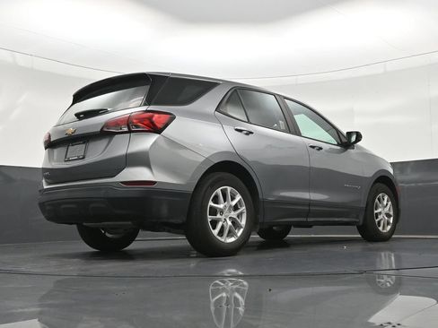 Used 2024 Chevrolet Equinox LS FWD image 27
