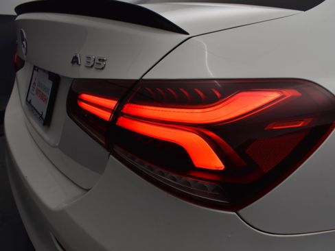 Used 2021 Mercedes-Benz A 35 AMG 4MATIC image 7