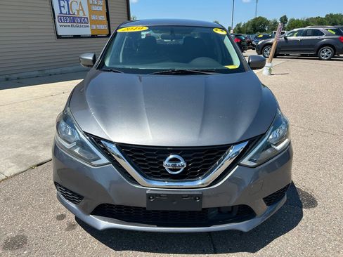 Used 2019 Nissan Sentra SV FWD image 2