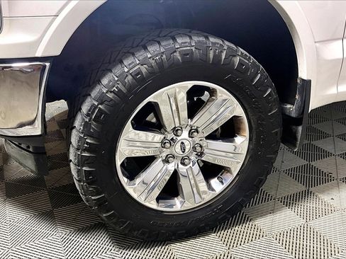 Certified 2019 Ford F150 Lariat w/ Equipment Group 502A Luxury image 8