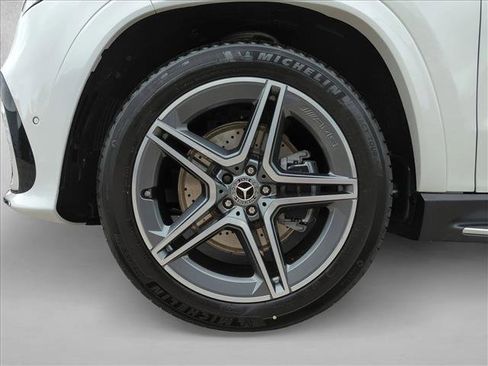 New 2026 Mercedes-Benz GLS 450 4MATIC image 10