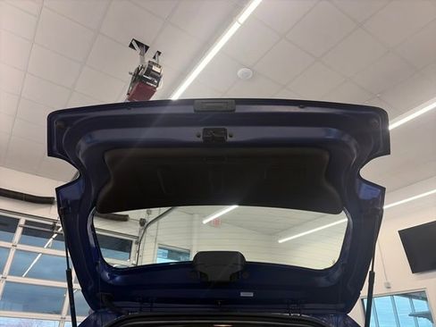 Used 2025 Hyundai Venue SEL image 33