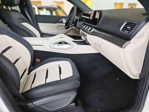 New 2026 Mercedes-Benz GLE 53 AMG 4MATIC Coupe image 9