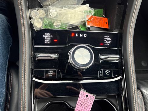 Used 2021 Jeep Grand Cherokee L Summit image 28