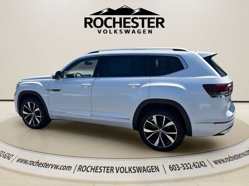 Used 2024 Volkswagen Atlas SEL Premium R-Line AWD/4WD image 4