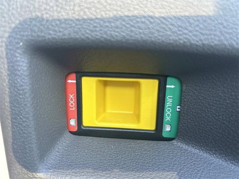 Used 2023 Ford Transit 350 XL image 13