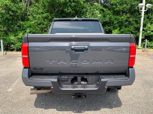 Used 2025 Toyota Tacoma TRD Sport AWD/4WD image 6