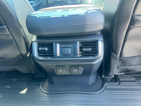 Used 2023 Ford F150 Lariat w/ Equipment Group 502A High AWD/4WD image 18