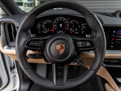 New 2026 Porsche Cayenne Coupe AWD/4WD image 27
