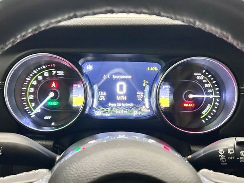 Used 2023 Jeep Wrangler Unlimited Sahara w/ Cold Weather Group image 20