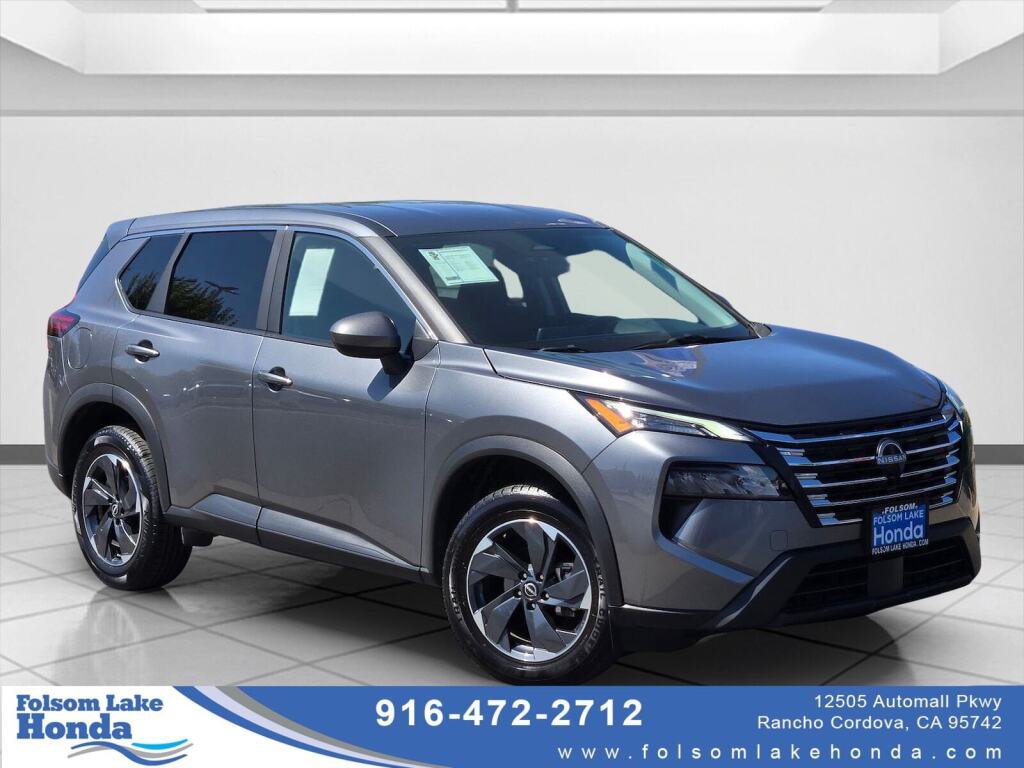 Used 2025 Nissan Rogue SV AWD/4WD image 1