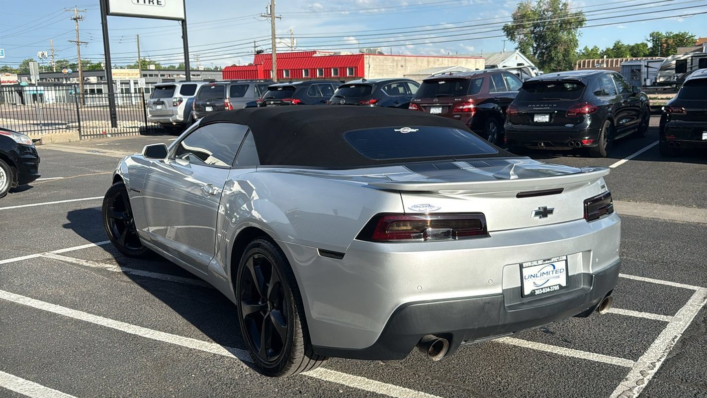 Used 2015 Chevrolet Camaro SS w/ RS Package RWD image 5