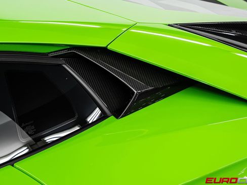 Used 2018 Lamborghini Aventador S AWD/4WD image 20