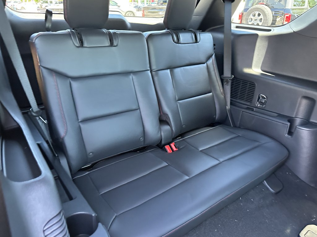 New 2026 Ford Explorer ST-Line w/ ST-Line Street Pack RWD image 19