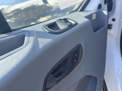 Used 2019 Ford Transit 350 XLT image 10