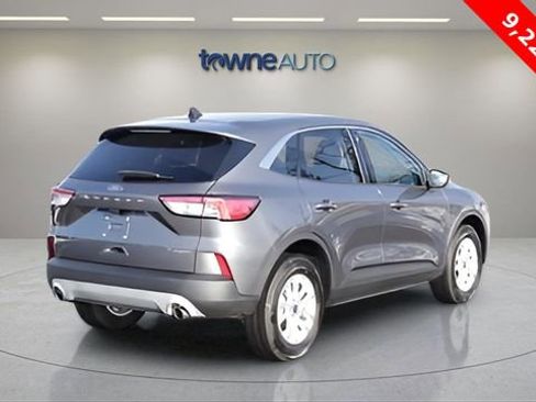 Used 2022 Ford Escape SE w/ Cold Weather Package image 6