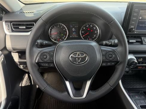 Used 2022 Toyota RAV4 XLE Premium FWD image 13