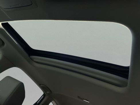 Certified 2020 Honda CR-V Touring image 32