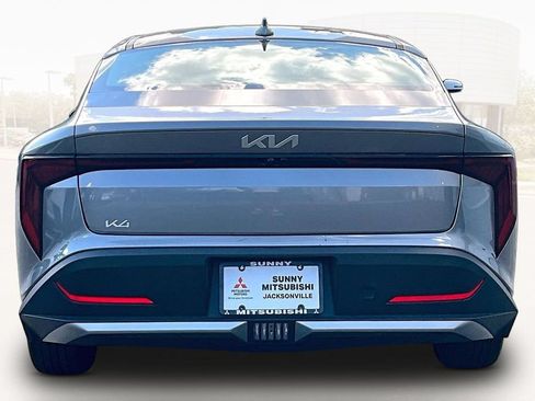 Used 2025 Kia K4 FWD image 5