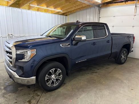 Used 2020 GMC Sierra 1500 SLE w/ SLE Value Package AWD/4WD image 4