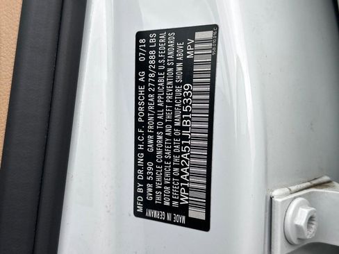 Used 2018 Porsche Macan Sport Edition image 23