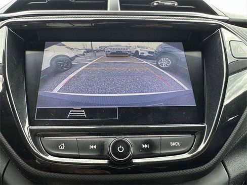 Certified 2022 Chevrolet TrailBlazer LT w/ Convenience Package image 24