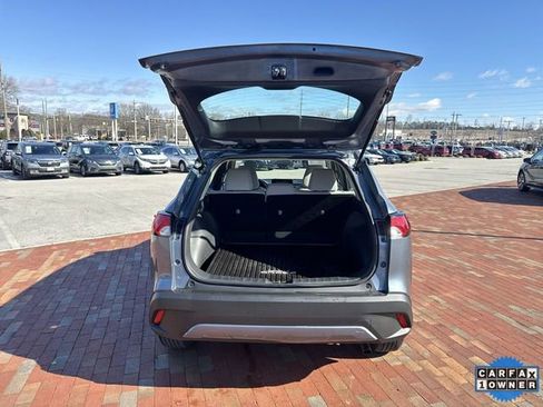 Used 2022 Toyota Corolla Cross L image 29
