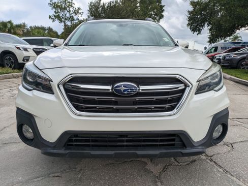 Used 2018 Subaru Outback 3.6R Limited AWD/4WD image 9