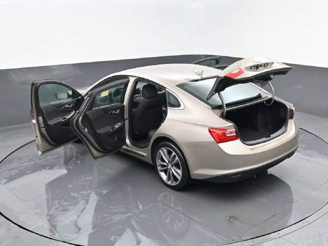 Used 2025 Chevrolet Malibu LT FWD image 26