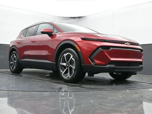 New 2026 Chevrolet Equinox EV LT image 40