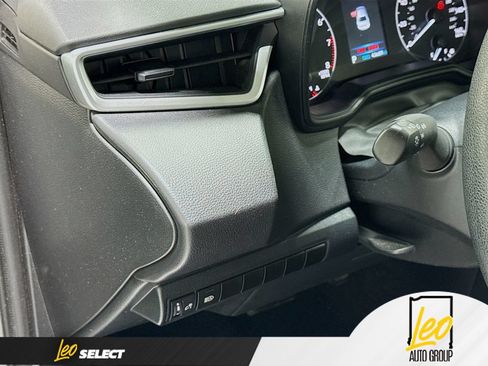 Used 2024 Toyota Corolla LE FWD image 12