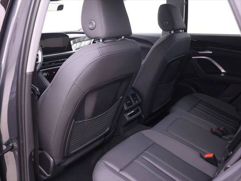 Certified 2025 Audi Q5 Premium w/ Convenience Package AWD/4WD image 13