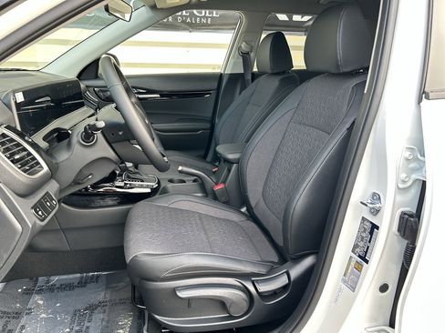 New 2026 Kia Seltos S image 11