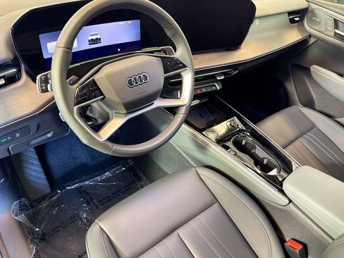 New 2026 Audi Q3 quattro 2.0T image 9