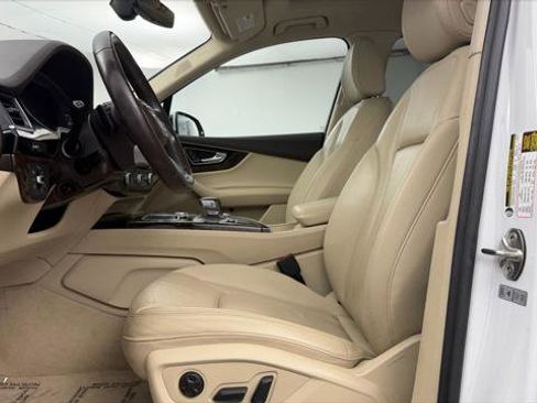 Used 2018 Audi Q7 3.0T Premium Plus AWD/4WD image 14