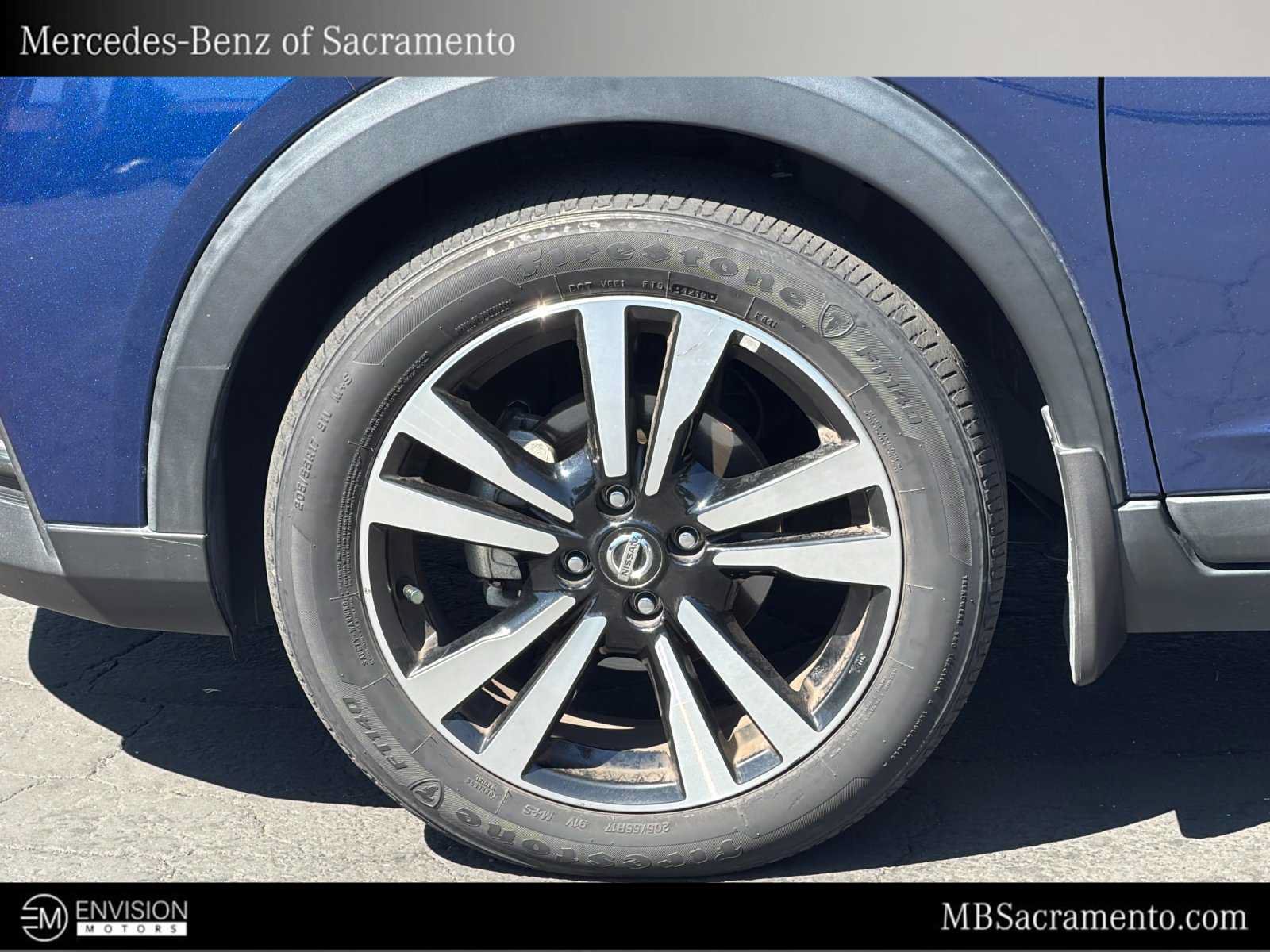 Used 2019 Nissan Kicks SR w/ SR Premium Package FWD image 24