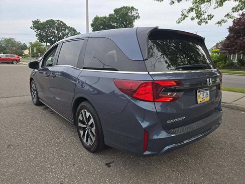 Used 2025 Honda Odyssey EX-L image 2