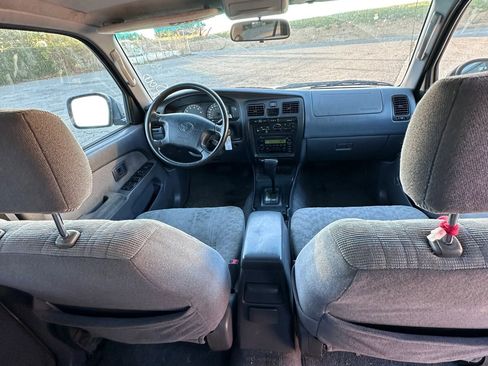 Used 2000 Toyota 4Runner 2WD image 9