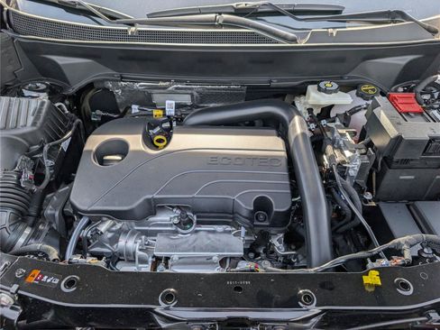 New 2026 Chevrolet Equinox ACTIV w/ LPO, Floor Liner Package FWD image 36