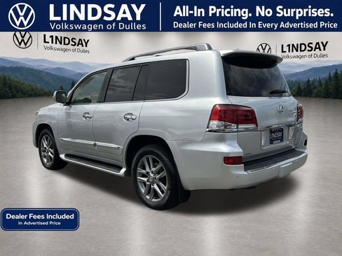 Used 2013 Lexus LX 570 4WD w/ Luxury Pkg image 5