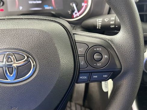Used 2025 Toyota RAV4 LE image 20
