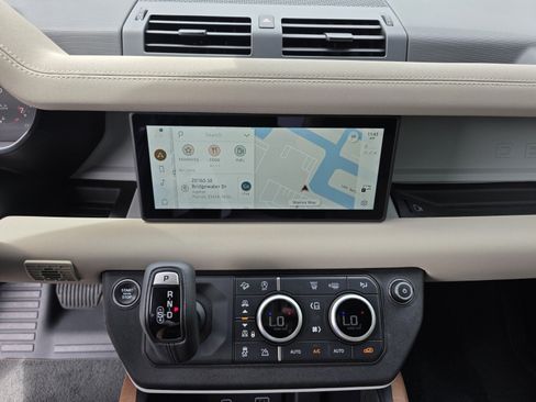 Certified 2023 Land Rover Defender 110 X-Dynamic SE AWD/4WD image 23