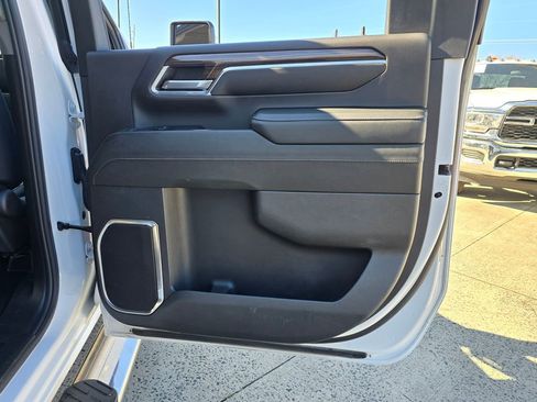 Used 2024 Chevrolet Silverado 3500 LT w/ Convenience Package image 27