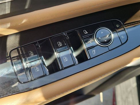 Used 2025 INFINITI QX80 Sensory AWD/4WD image 24