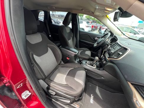 Used 2014 Jeep Cherokee Sport AWD/4WD image 25