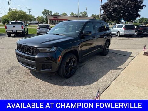 Used 2024 Jeep Grand Cherokee L Altitude AWD/4WD image 9