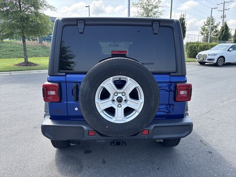 Used 2019 Jeep Wrangler Unlimited Sport S AWD/4WD image 8