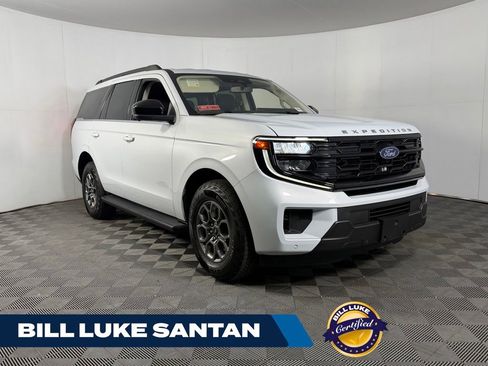 Used 2025 Ford Expedition Active AWD/4WD image 1