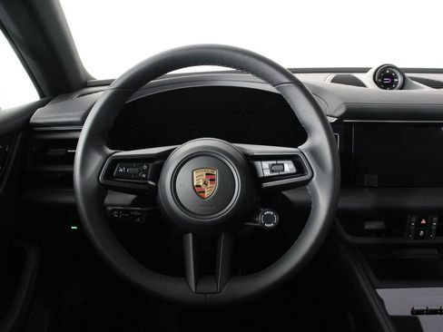 New 2025 Porsche Macan 4 Electric image 12